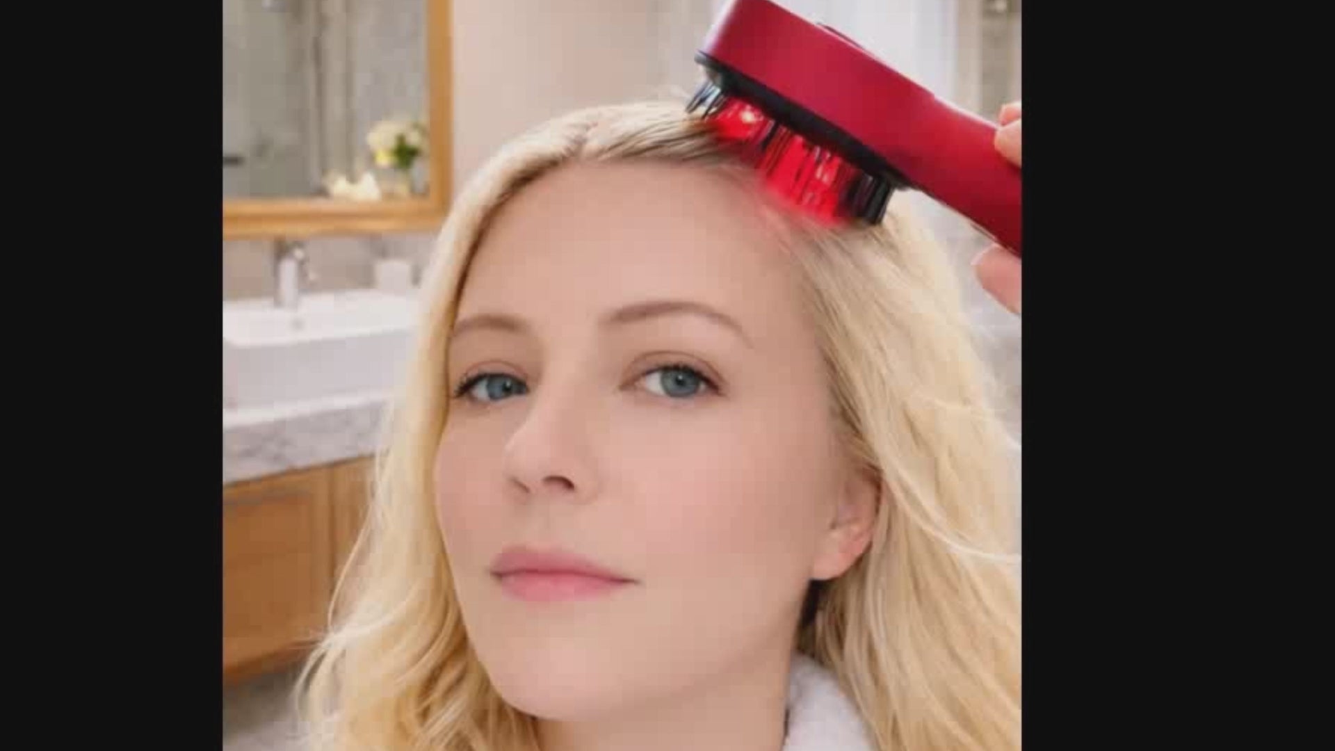 Masażer skóry głowy GlowScalp — Na próbę | 1 szt
